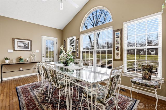 2432 Forest Oaks Drive, Beavercreek, OH 45431