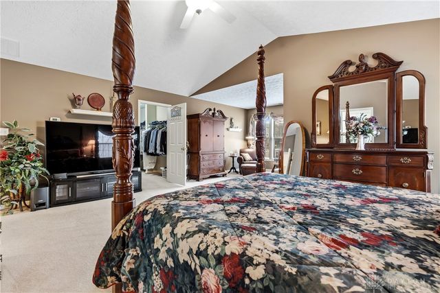 2432 Forest Oaks Drive, Beavercreek, OH 45431