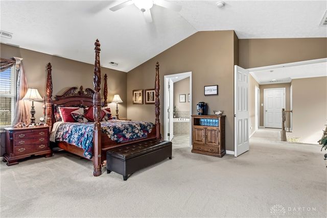 2432 Forest Oaks Drive, Beavercreek, OH 45431