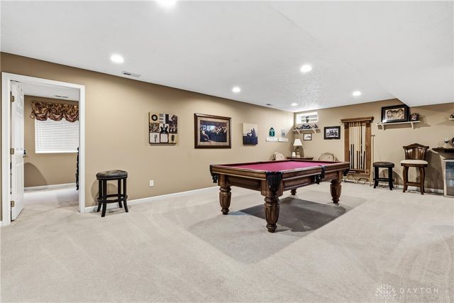 2432 Forest Oaks Drive, Beavercreek, OH 45431