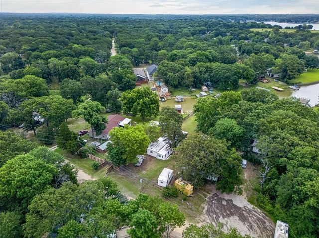 160 Buffalo Springs Road, Mabank, TX 75156