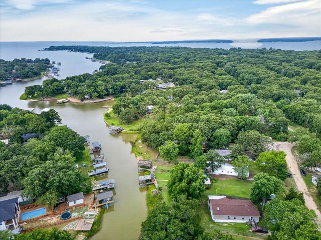160 Buffalo Springs Road, Mabank, TX 75156
