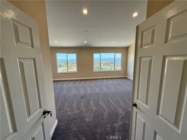 19608 Shadow Glen Circle, Northridge, CA 91326
