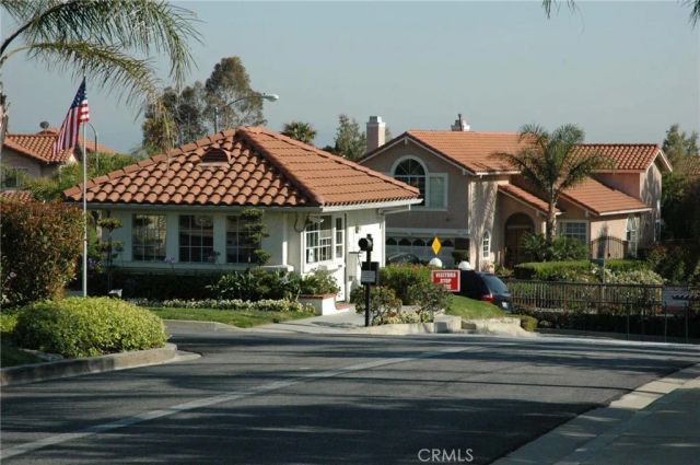 19608 Shadow Glen Circle, Northridge, CA 91326