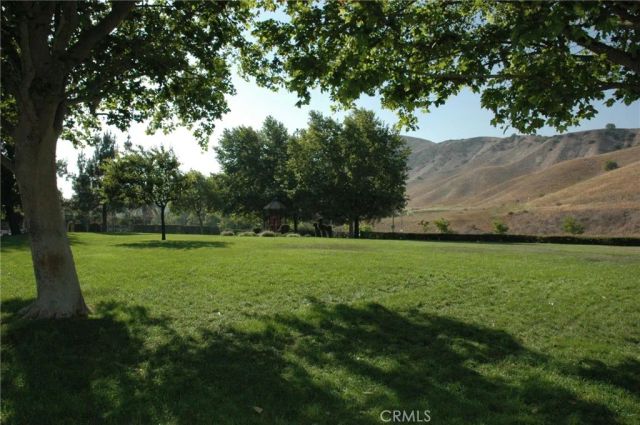 19608 Shadow Glen Circle, Northridge, CA 91326