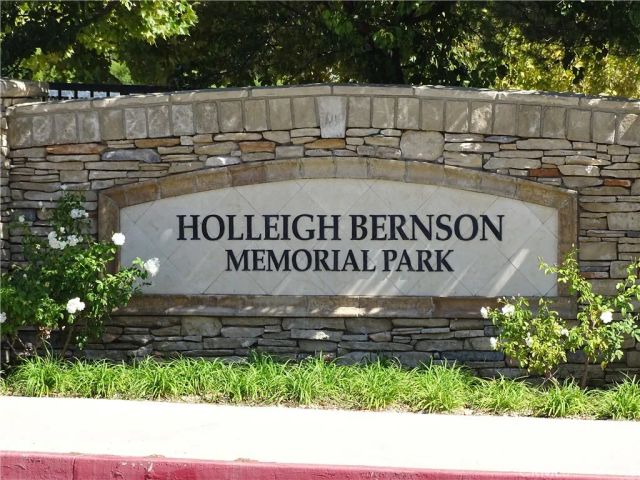 19608 Shadow Glen Circle, Northridge, CA 91326