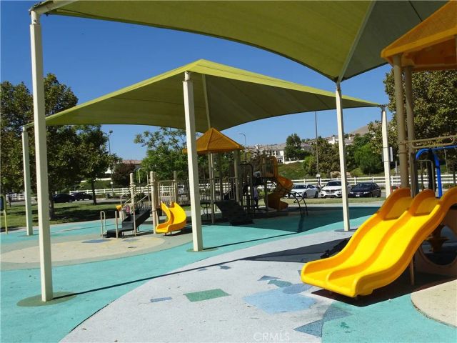 19608 Shadow Glen Circle, Northridge, CA 91326