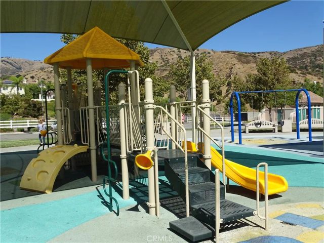 19608 Shadow Glen Circle, Northridge, CA 91326