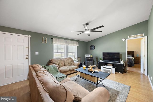 762 HOPEWELL DR, Clayton, DE 19938