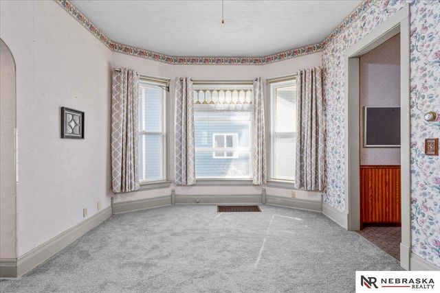 3814 South 23rd Street, Omaha, NE 68107