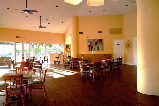 8088 Vía Di Veneto, Boca Raton, FL 33496