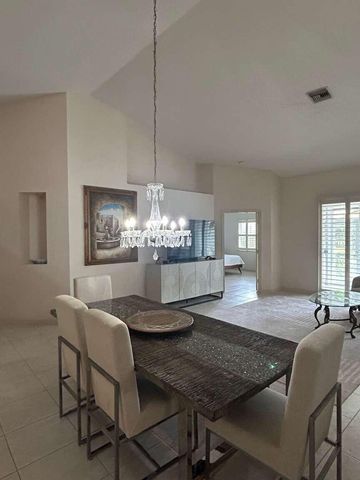 8088 Vía Di Veneto, Boca Raton, FL 33496