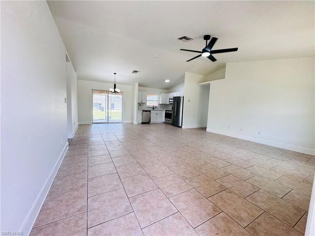 718 Rue Labeau CIR, Fort Myers, FL 33913
