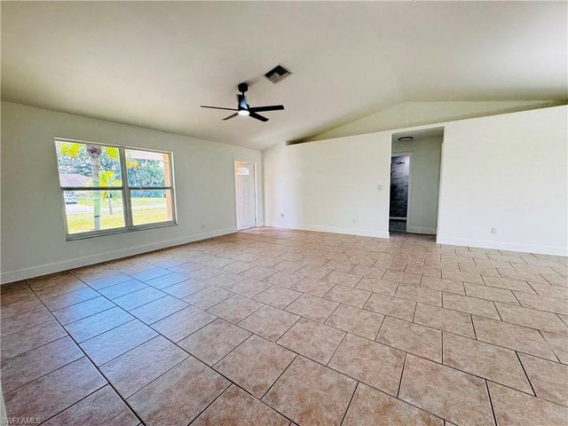 718 Rue Labeau CIR, Fort Myers, FL 33913