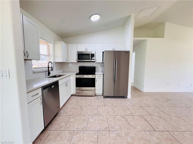 718 Rue Labeau CIR, Fort Myers, FL 33913