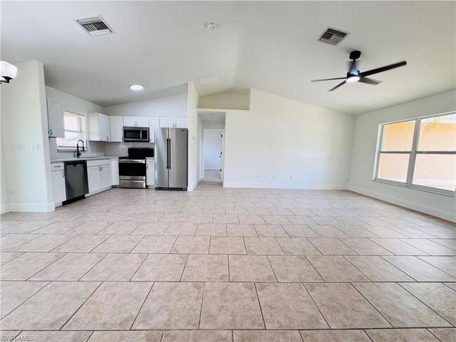 718 Rue Labeau CIR, Fort Myers, FL 33913
