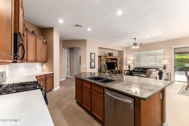 5722 S MESQUITE GROVE Way, Chandler, AZ 85249