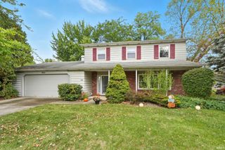 9915 N Country Knoll, New Haven, IN 46774