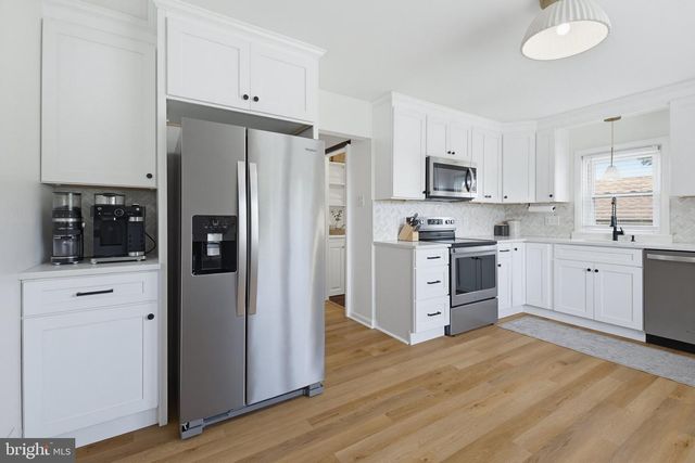 1827 WOODLAND AVE, Lancaster, PA 17602