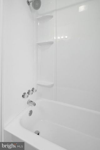 1827 WOODLAND AVE, Lancaster, PA 17602