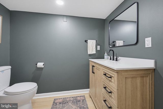 1827 WOODLAND AVE, Lancaster, PA 17602