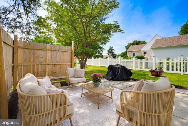 1827 WOODLAND AVE, Lancaster, PA 17602