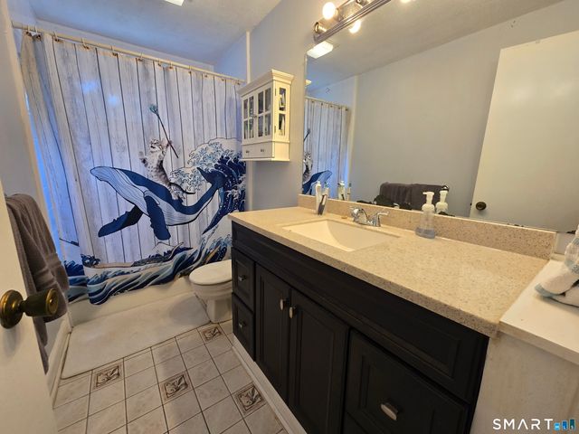400 North Main Street 24, Manchester, CT 06040