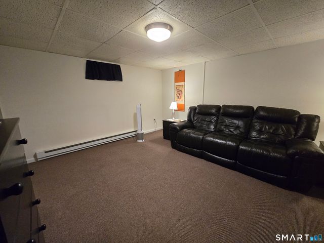 400 North Main Street 24, Manchester, CT 06040