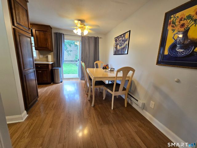 400 North Main Street 24, Manchester, CT 06040