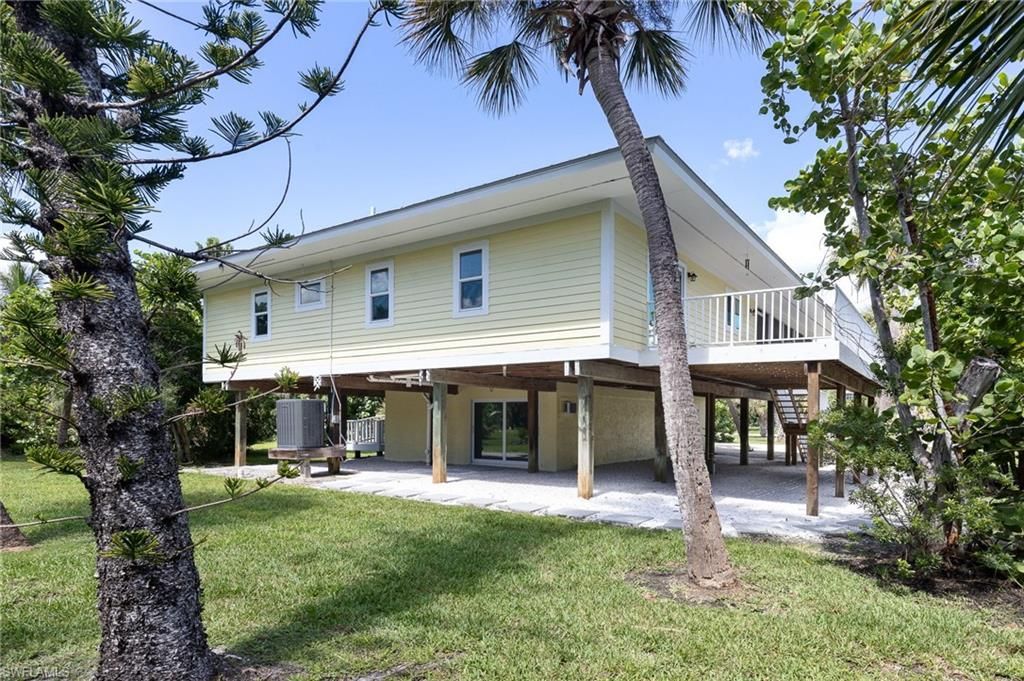 645 Oliva ST, SANIBEL, FL 33957 — photo 4