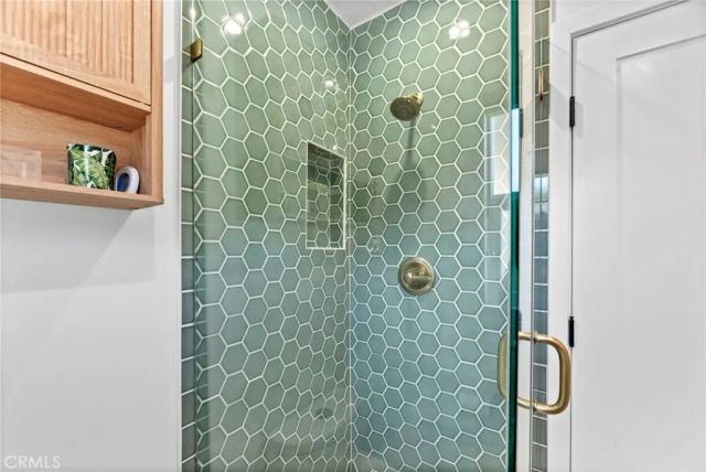 14729 Bassett, Van Nuys, CA 91405