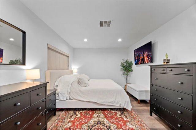 14729 Bassett, Van Nuys, CA 91405