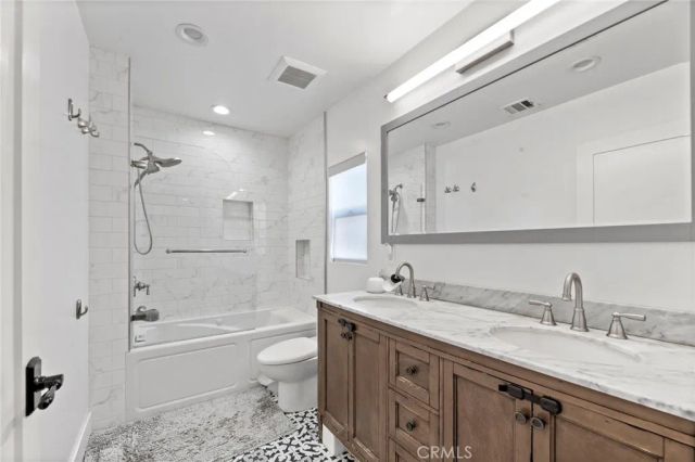 14729 Bassett, Van Nuys, CA 91405