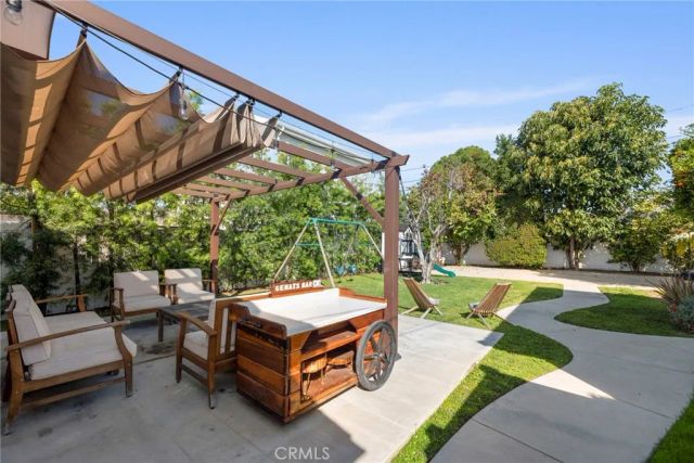 14729 Bassett, Van Nuys, CA 91405