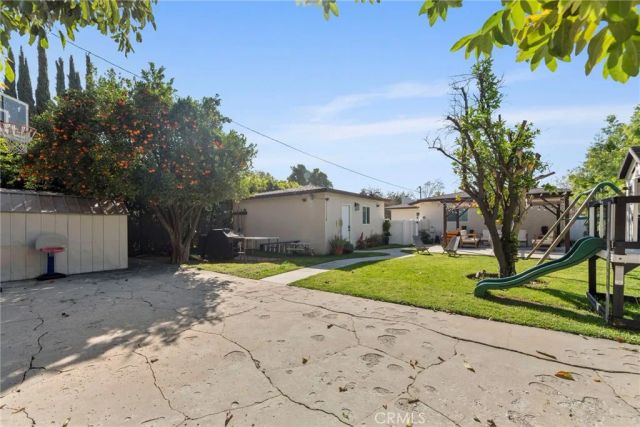 14729 Bassett, Van Nuys, CA 91405