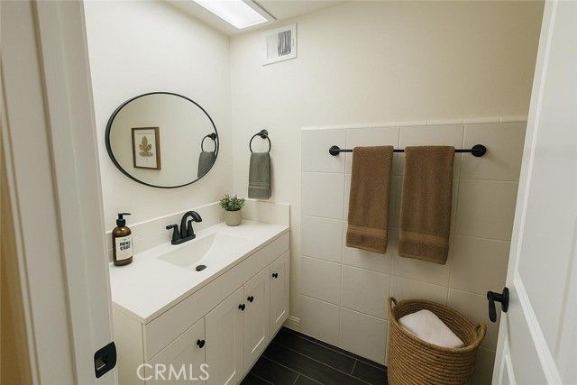 434 S Canon, Beverly Hills, CA 90212