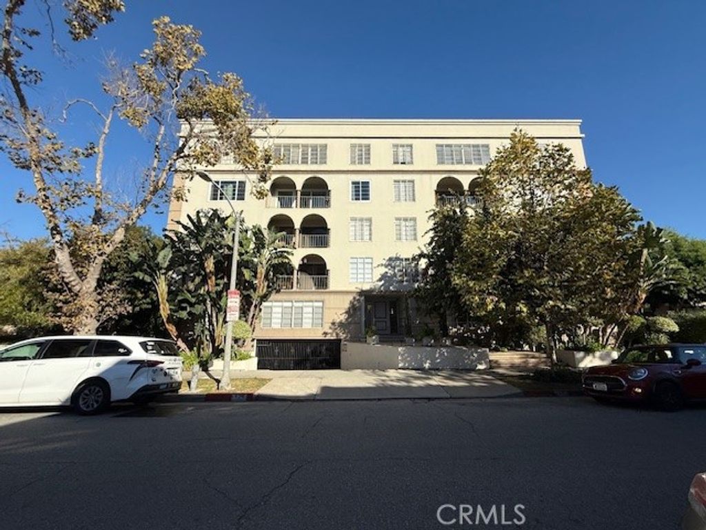 434 S Canon, Beverly Hills, CA 90212