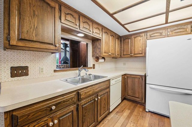 2305 Patricia Lane, Waukesha, WI 53188