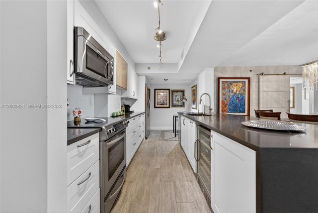 5757 Collins Avenue 1104, Miami Beach, FL 33140