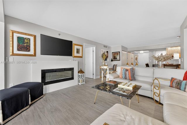 5757 Collins Avenue 1104, Miami Beach, FL 33140