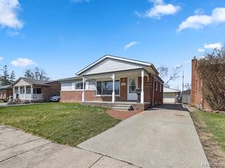 22260 Samuel Street, Taylor, MI 48180