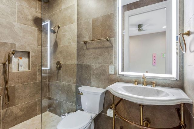 3850 Sundance Hill Lane, Sugar Land, TX 77479