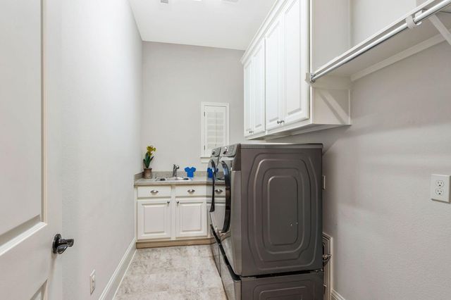 3850 Sundance Hill Lane, Sugar Land, TX 77479