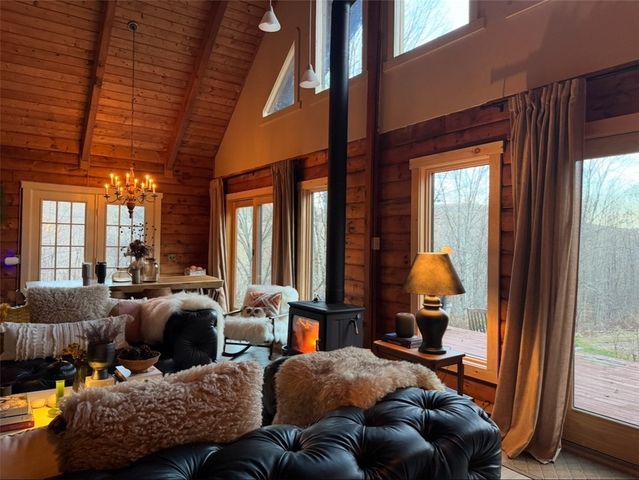 3 Maegers Road, Middletown, NY 12438