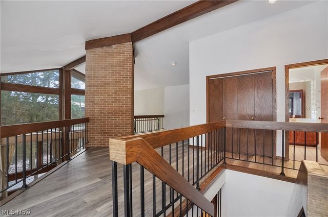 285 North Road NE, Howland, OH 44484