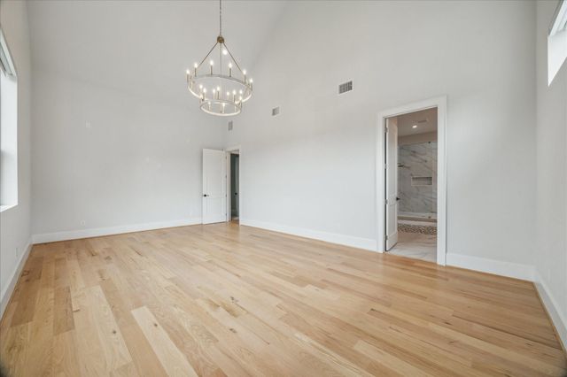 2202 Hewitt Drive, Houston, TX 77018