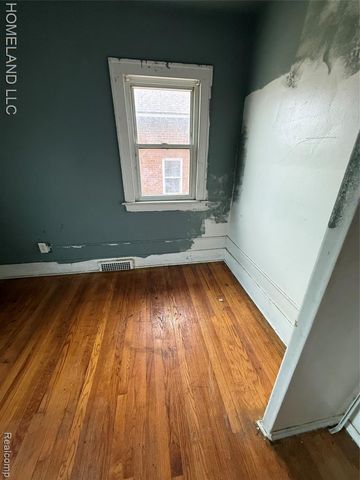 62 Newberry Street, Pontiac, MI 48341