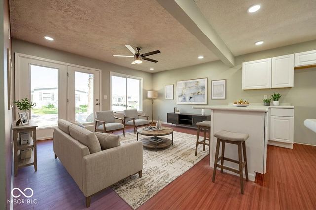 2036 Van Bibber Lake Estate, Greencastle, IN 46135