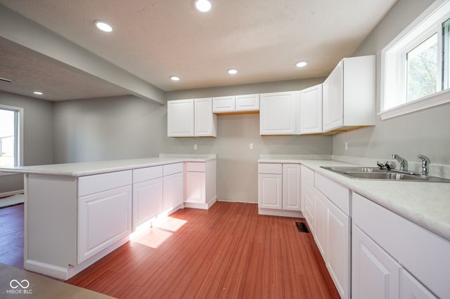 2036 Van Bibber Lake Estate, Greencastle, IN 46135