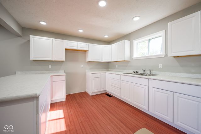 2036 Van Bibber Lake Estate, Greencastle, IN 46135
